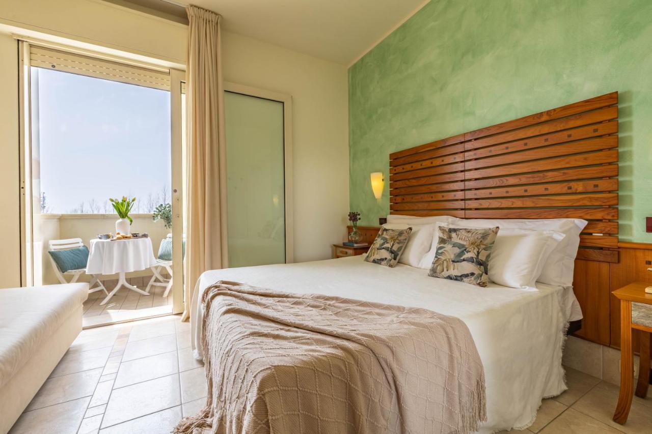 Hotel Smeraldo Cesenatico Ngoại thất bức ảnh