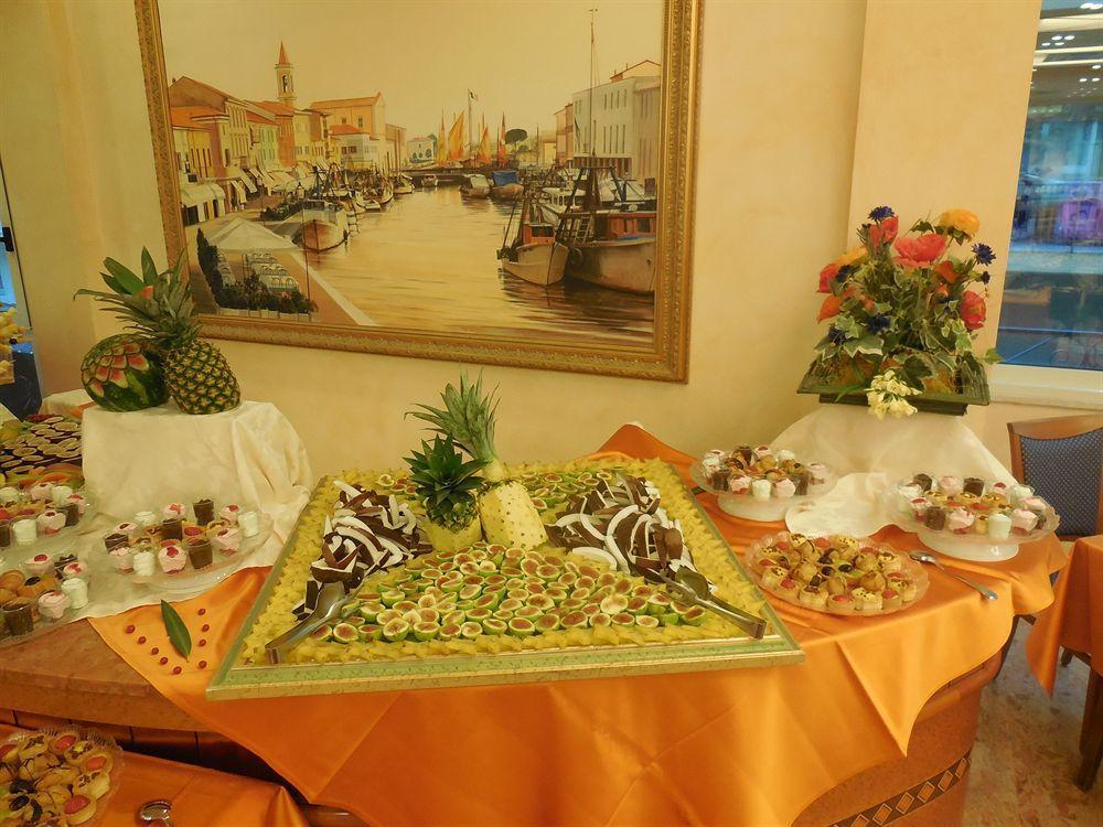 Hotel Smeraldo Cesenatico Ngoại thất bức ảnh