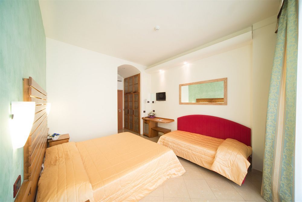 Hotel Smeraldo Cesenatico Ngoại thất bức ảnh