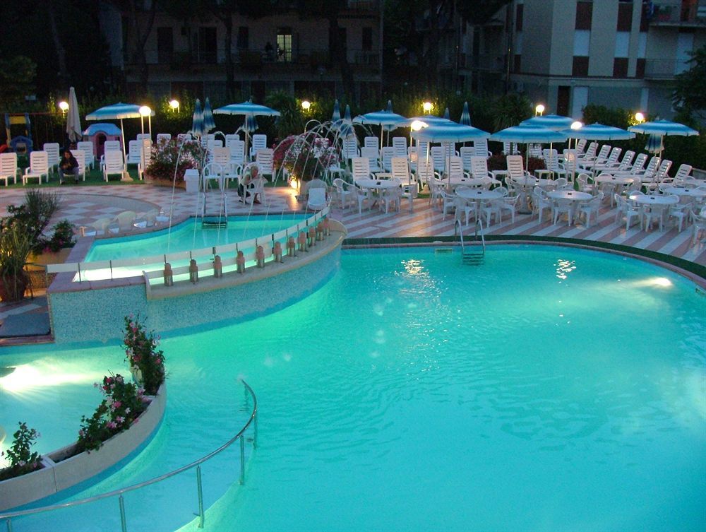 Hotel Smeraldo Cesenatico Ngoại thất bức ảnh