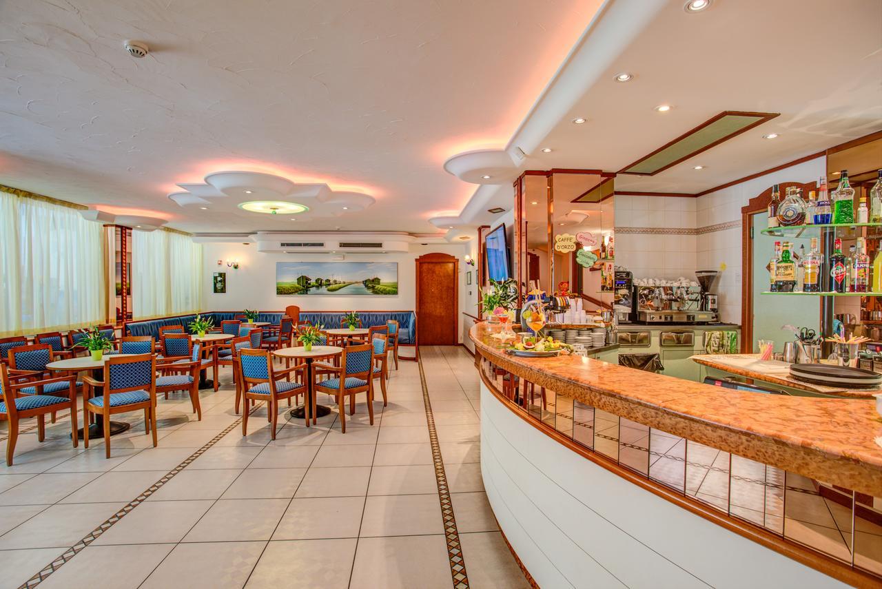 Hotel Smeraldo Cesenatico Ngoại thất bức ảnh
